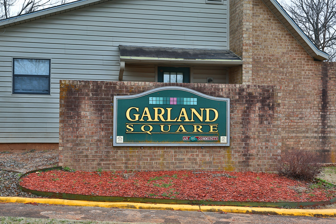 Garland Square of Stroud in Stroud, OK - Building Photo