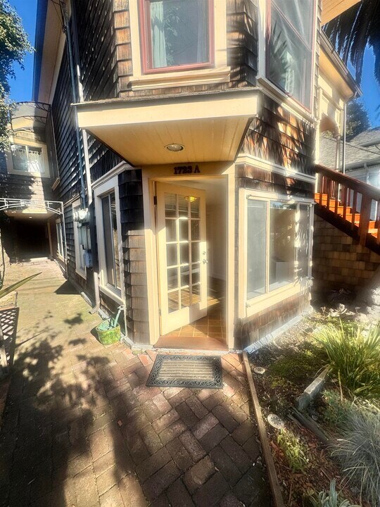 1723 Carleton St in Berkeley, CA - Building Photo