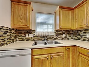 3923 Cedar Hill Dr in Charlotte, NC - Building Photo - Building Photo