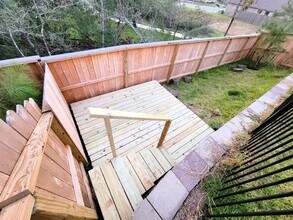 1612 Colina Crk in Conroe, TX - Foto de edificio - Building Photo