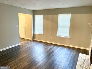 616 Woodknoll Ct in Jonesboro, GA - Building Photo - Building Photo