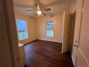 1311 W Kent Dr in Sulphur, LA - Foto de edificio - Building Photo