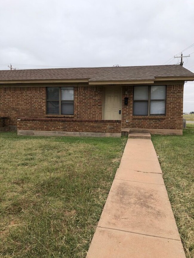 property at 4933 S 6th St