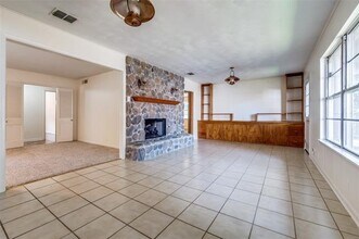 7232 Syracuse Dr in Dallas, TX - Building Photo - Building Photo