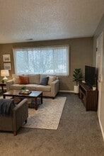 Colby Apartments in Waterloo, IA - Building Photo - Building Photo