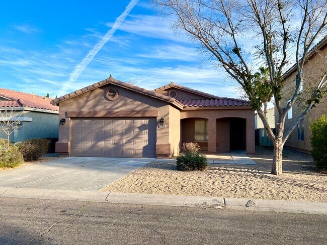 597 E Red Rock Trail in San Tan Valley, AZ - Building Photo - Building Photo