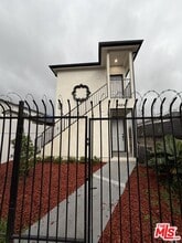 8624 Graham Ave in Los Angeles, CA - Building Photo - Building Photo