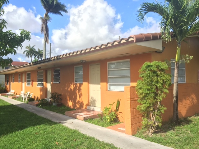 2595 W 12th Ave in Hialeah, FL - Building Photo - Building Photo