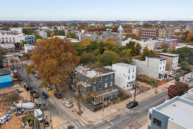 700 N 40th St in Philadelphia, PA - Building Photo - Building Photo