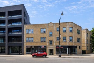 2482 N Lincoln Ave, Unit #  02 in Chicago, IL - Building Photo