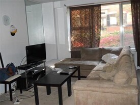 145 Pinckney St, Unit 113 in Boston, MA - Building Photo