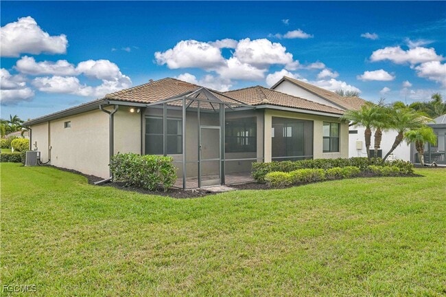 14589 Laguna Dr in Ft. Myers, FL - Building Photo - Building Photo