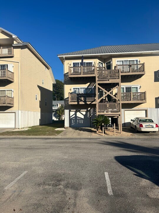 4 Yacht Club Dr, Unit 192 in Daphne, AL - Building Photo