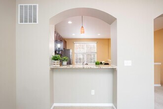 27844 Hopkins Dr in Novi, MI - Building Photo - Building Photo