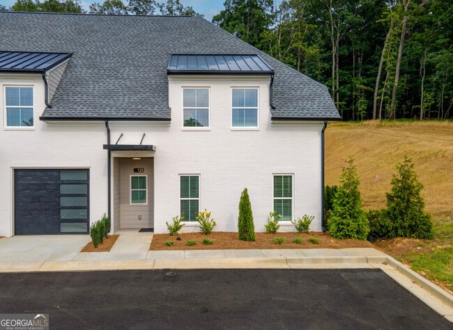 property at 121 Chateau Dr SE