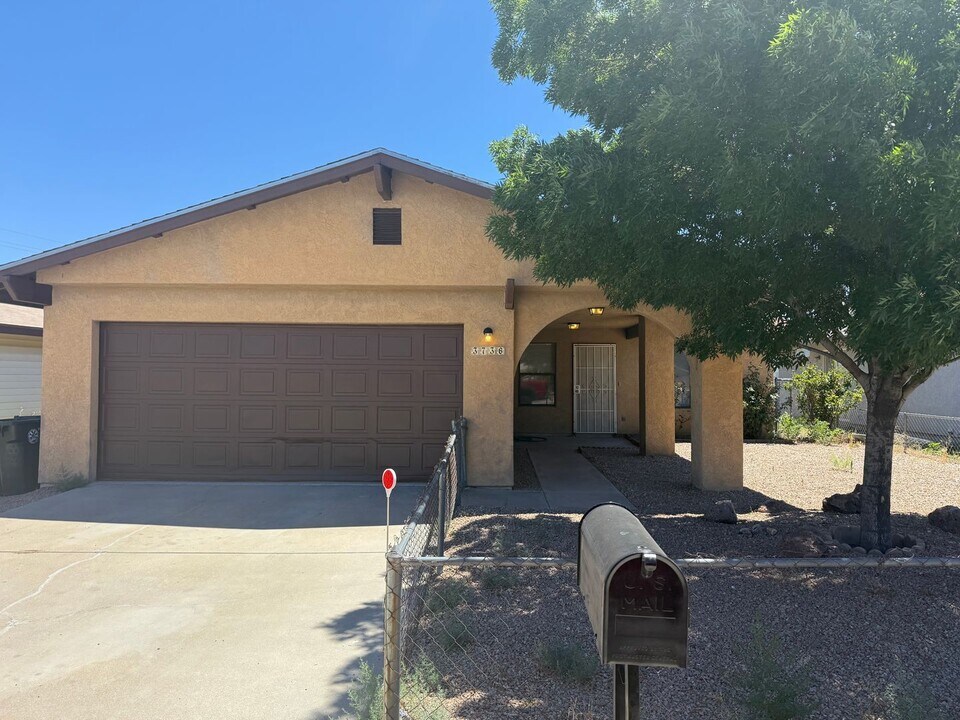 3736 N Roosevelt St in Kingman, AZ - Building Photo