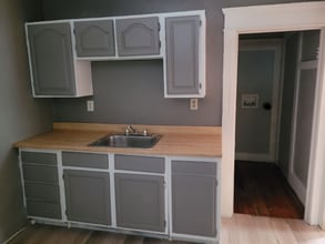2404 Perry St in Erie, PA - Building Photo - Building Photo