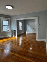 37 Golden Ave in Medford, MA - Foto de edificio - Building Photo