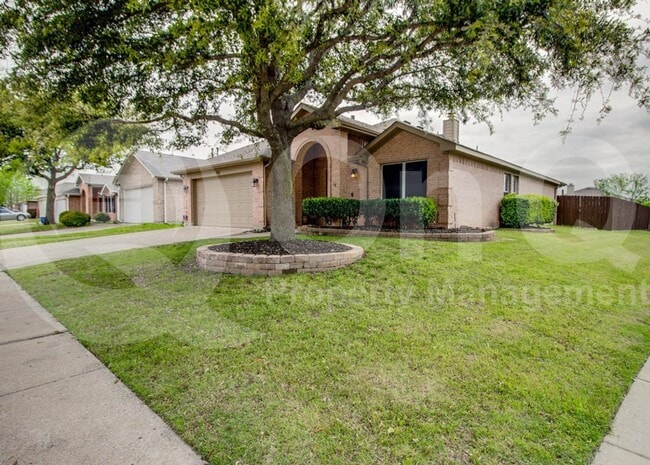 property at 306 Hampstead Dr