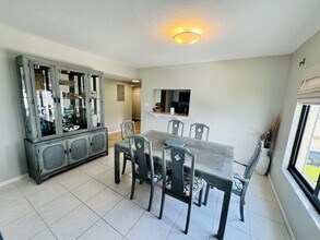 299 N Atlantic Ave in Cocoa Beach, FL - Building Photo - Building Photo
