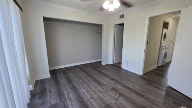 3906 NW 90th Ave in Sunrise, FL - Building Photo - Building Photo