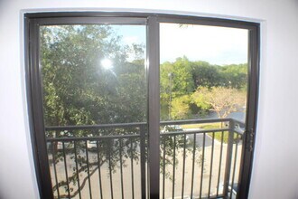 4907 Midtown Ln in Palm Beach Gardens, FL - Building Photo - Building Photo