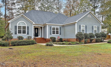 198 Hillsdale Dr in Clayton, NC - Building Photo - Building Photo