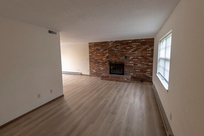 1003 Canterbury Dr in Columbia, MO - Building Photo - Building Photo