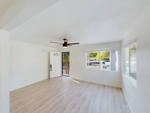 6715-6717 N Elman St in San Diego, CA - Building Photo - Building Photo