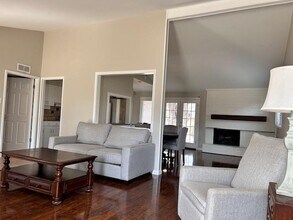 928 Wisteria Way in Richardson, TX - Building Photo - Building Photo