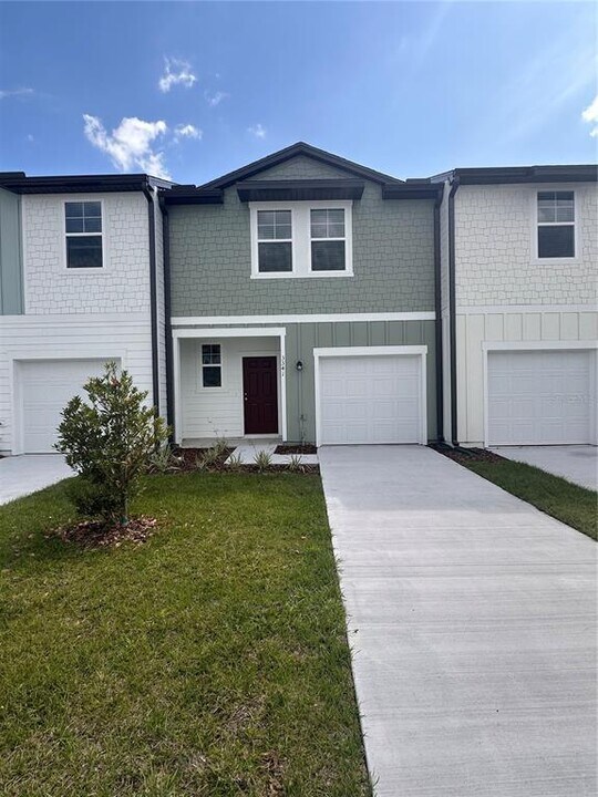 3341 Vesara Dr in Davenport, FL - Building Photo
