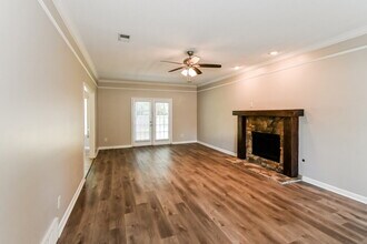 1077 Cotton Row Cove in Collierville, TN - Building Photo - Building Photo