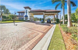 7460 La Paz Blvd in Boca Raton, FL - Building Photo