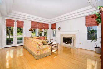 25339 Prado De Los Arboles in Calabasas, CA - Building Photo - Building Photo