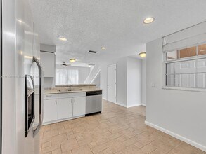 1458 Coronado Rd in Weston, FL - Building Photo - Building Photo