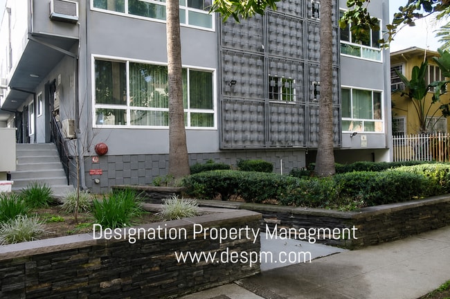 property at 7638 Hampton Ave