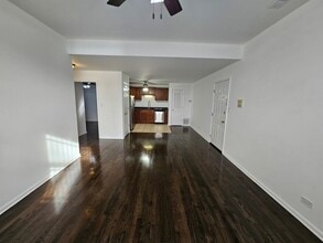 4034 N Milwaukee Ave in Chicago, IL - Building Photo - Building Photo