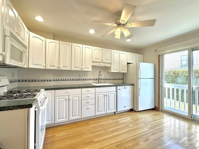 180 K St in Boston, MA - Building Photo - Building Photo