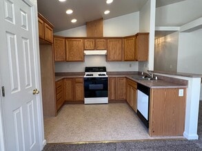 759 Morning Sun Ct in Gardnerville, NV - Building Photo - Building Photo