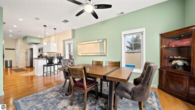 201 River St in Elk Rapids, MI - Building Photo - Building Photo