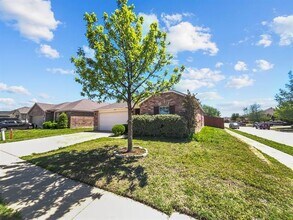 5841 Mirror Ridge Dr in Fort Worth, TX - Building Photo - Building Photo