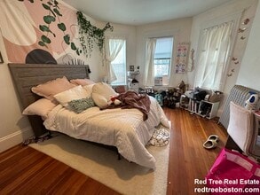 162 Kelton St, Unit 3 in Boston, MA - Foto de edificio - Building Photo