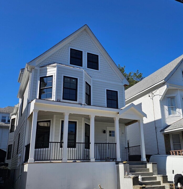 356 S Tenth Ave in Mount Vernon, NY - Foto de edificio