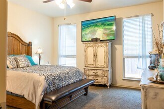 10913 Middleglen Rd in Haslet, TX - Building Photo - Building Photo
