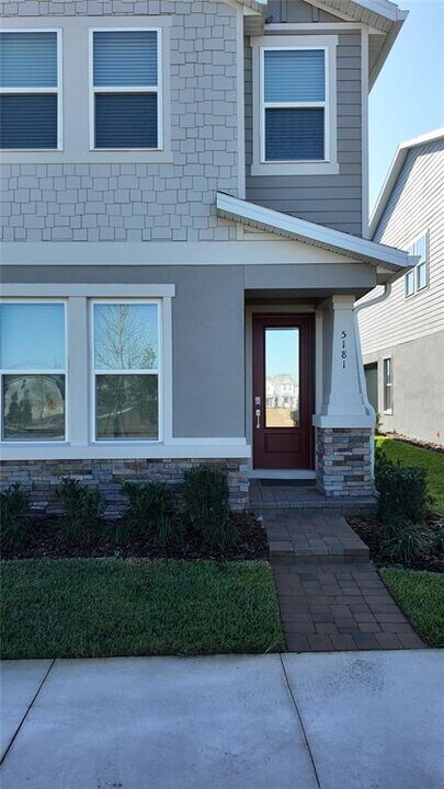 5181 Firestone Aly in St. Cloud, FL - Building Photo