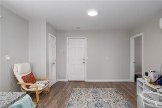 121 Tell St in Providence, RI - Building Photo - Building Photo