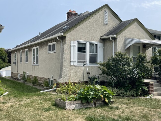 4325 Minnehaha Ave, Unit 4325