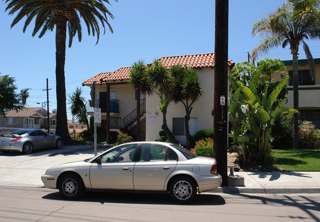 4204 Boundary St in San Diego, CA - Foto de edificio - Building Photo