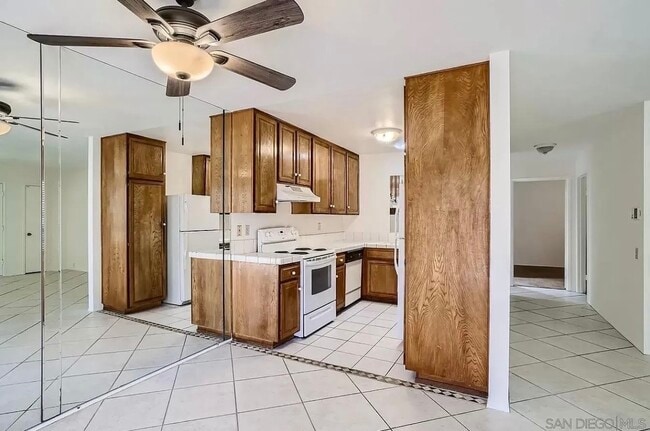 10705 Caminito Bravura in San Diego, CA - Building Photo - Building Photo