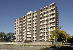 The Southport in Toronto, ON - Building Photo
